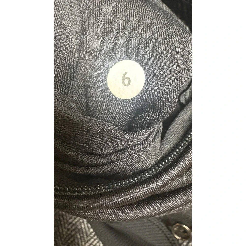Lululemon Jacket Emerge Renewed Women Size 6 Gray Black Full Zip Moto Style Luon